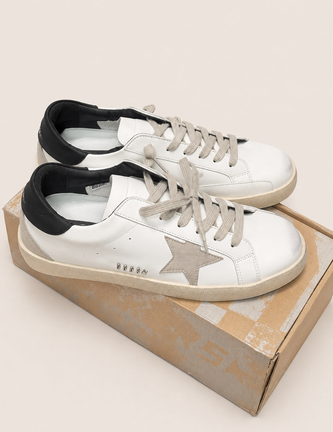 goldengoose2_c7781f48-6885-4e2b-9fce-4449c2c30637.jpg